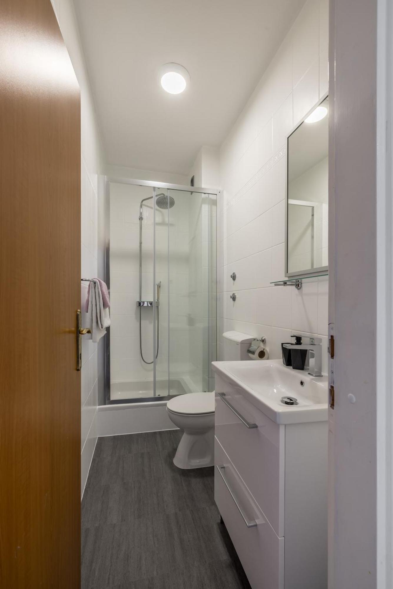 פודסטראנה Mediterano Apartments מראה חיצוני תמונה