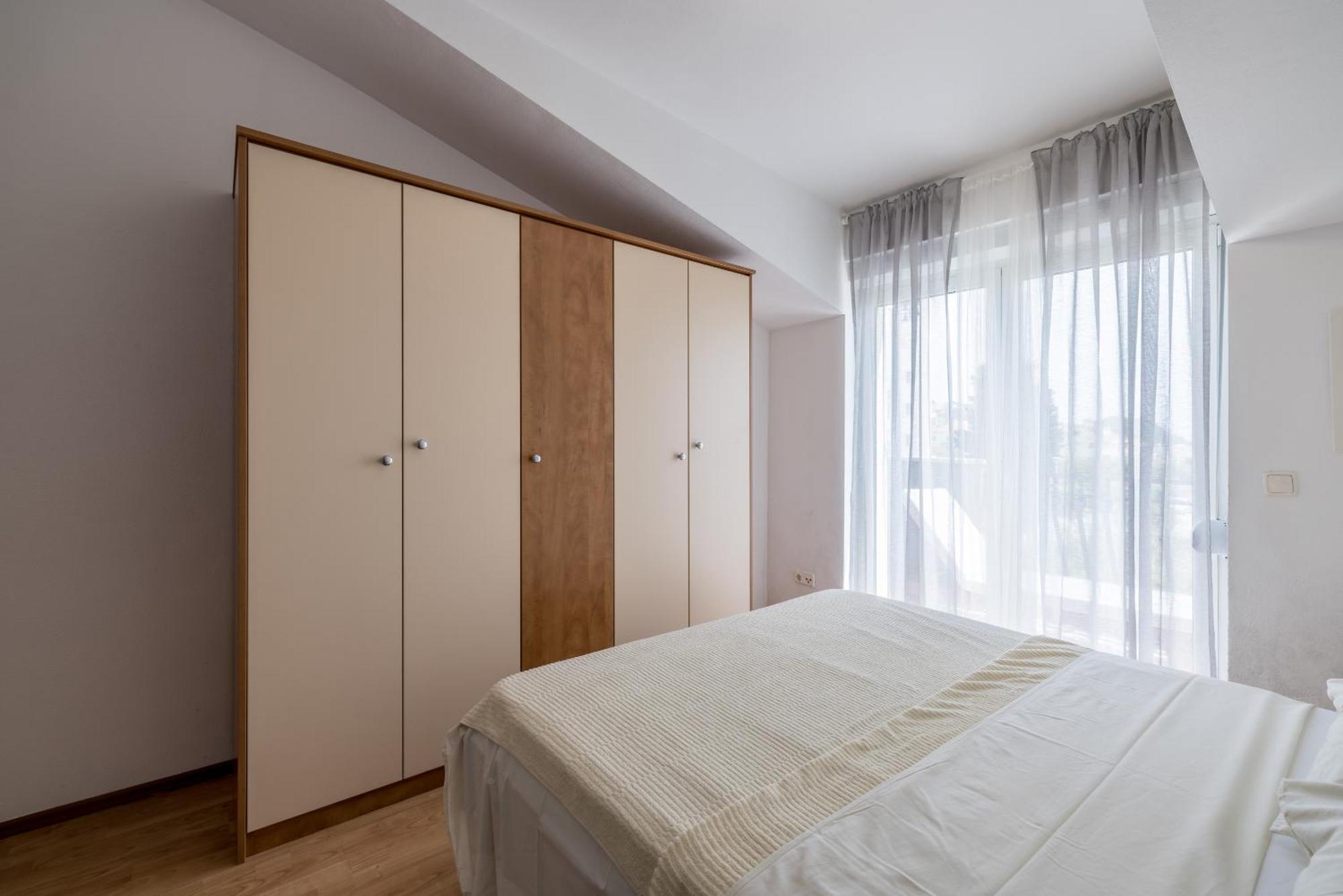 פודסטראנה Mediterano Apartments מראה חיצוני תמונה