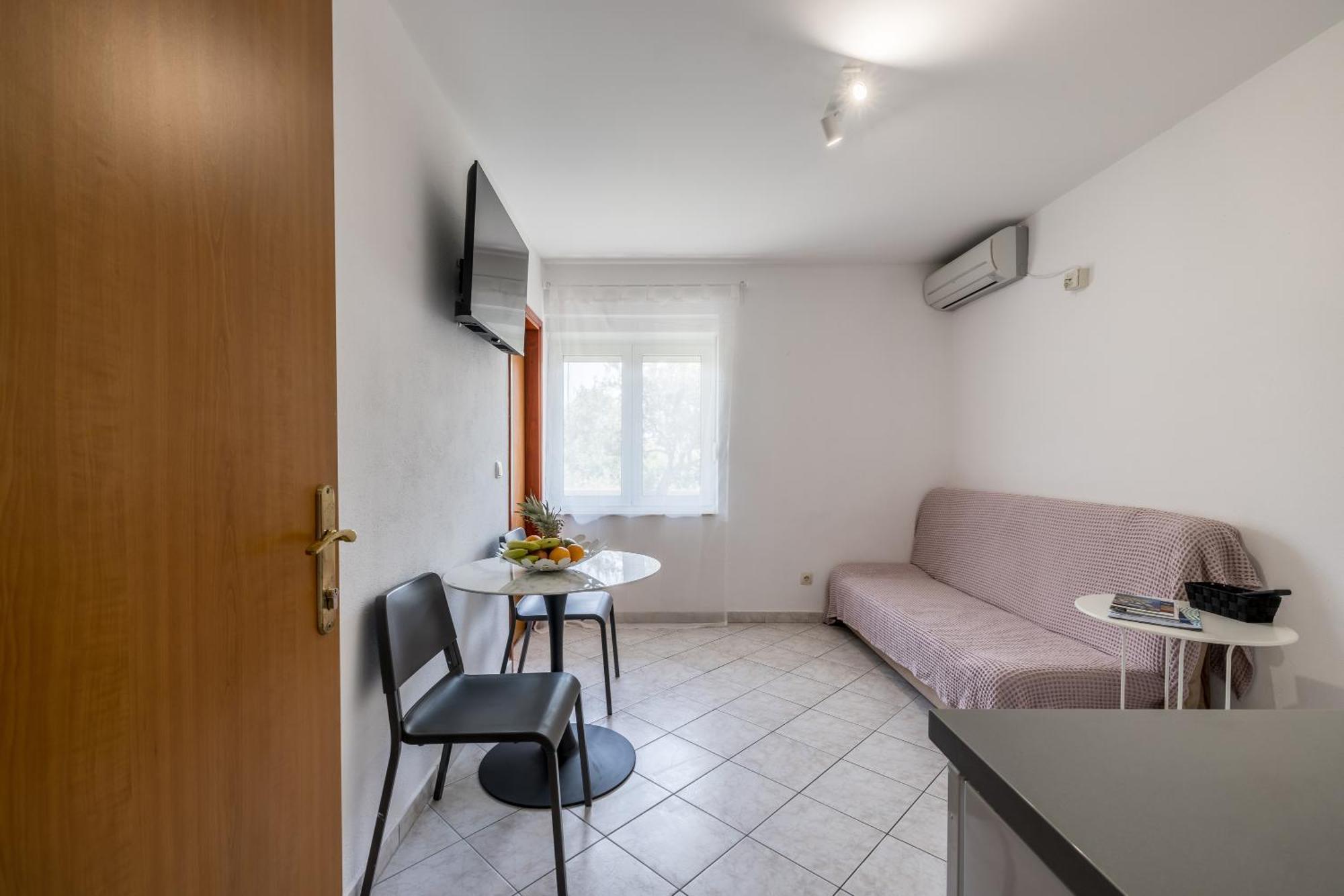 פודסטראנה Mediterano Apartments מראה חיצוני תמונה