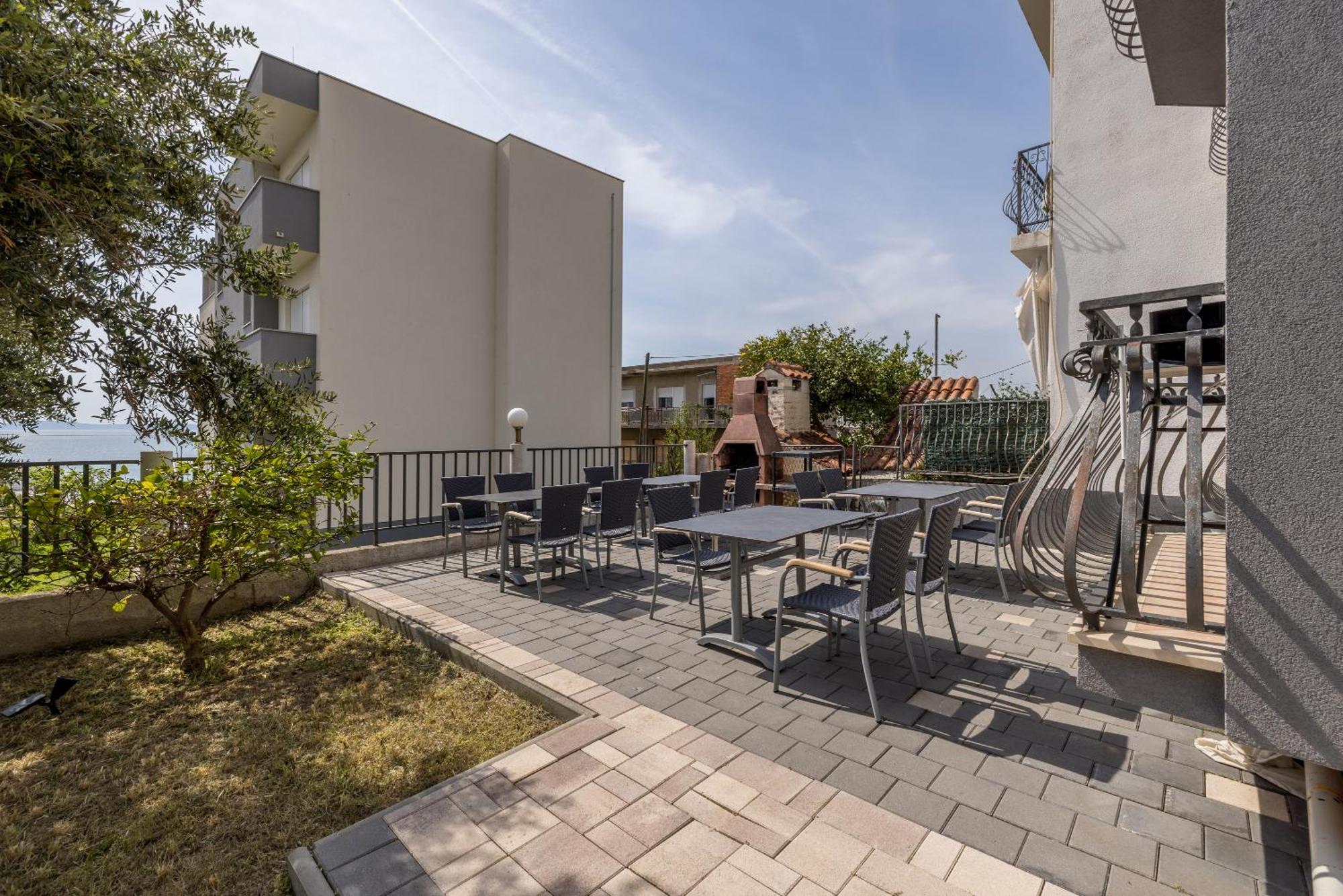 פודסטראנה Mediterano Apartments מראה חיצוני תמונה