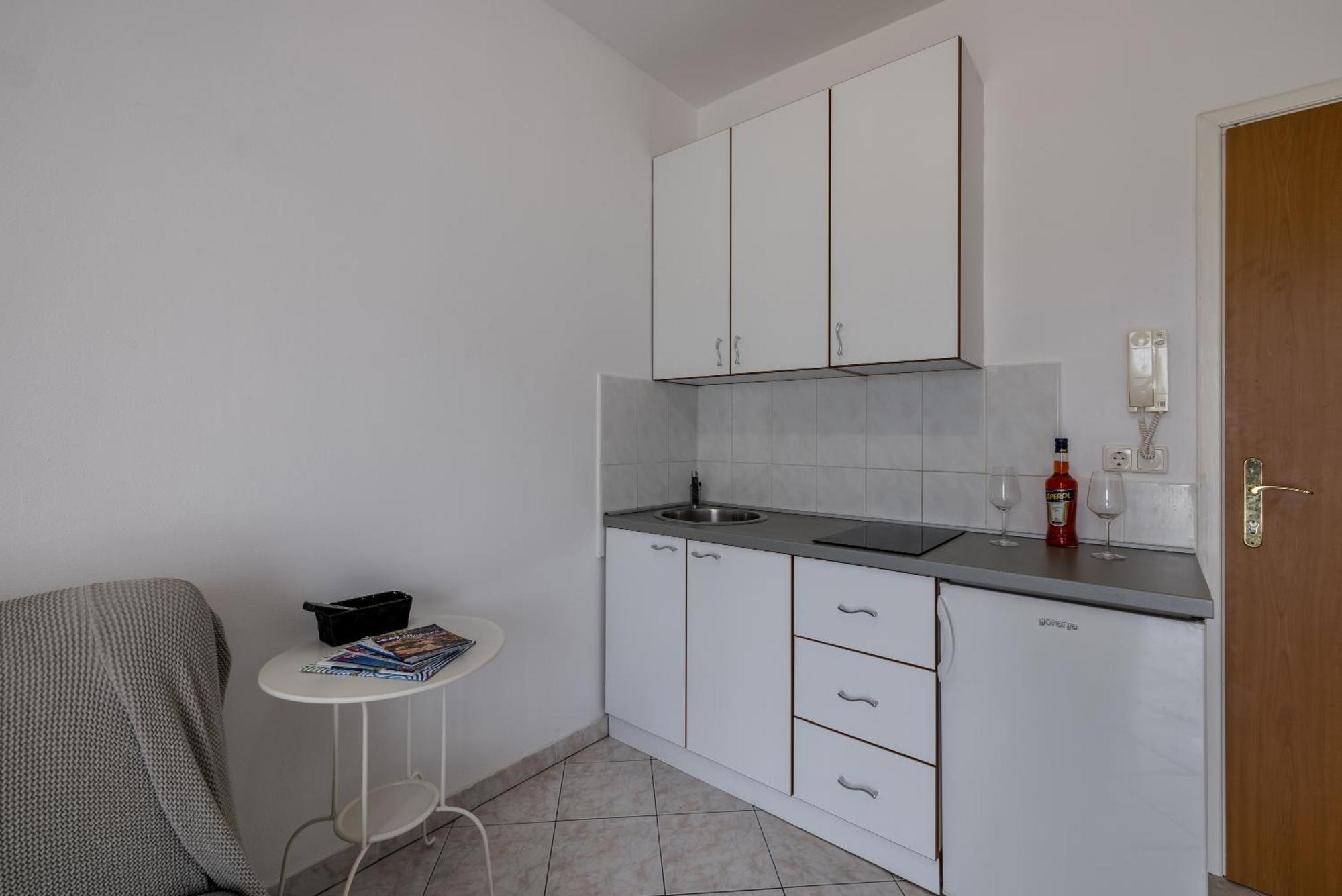 פודסטראנה Mediterano Apartments מראה חיצוני תמונה